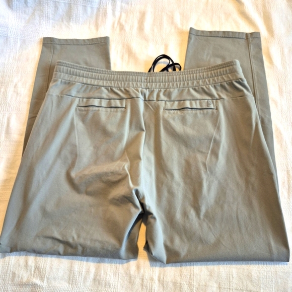 Public Rec men's All Day Every Day Jogger size 42 x 32 gray VGUC - Picture 9 of 13